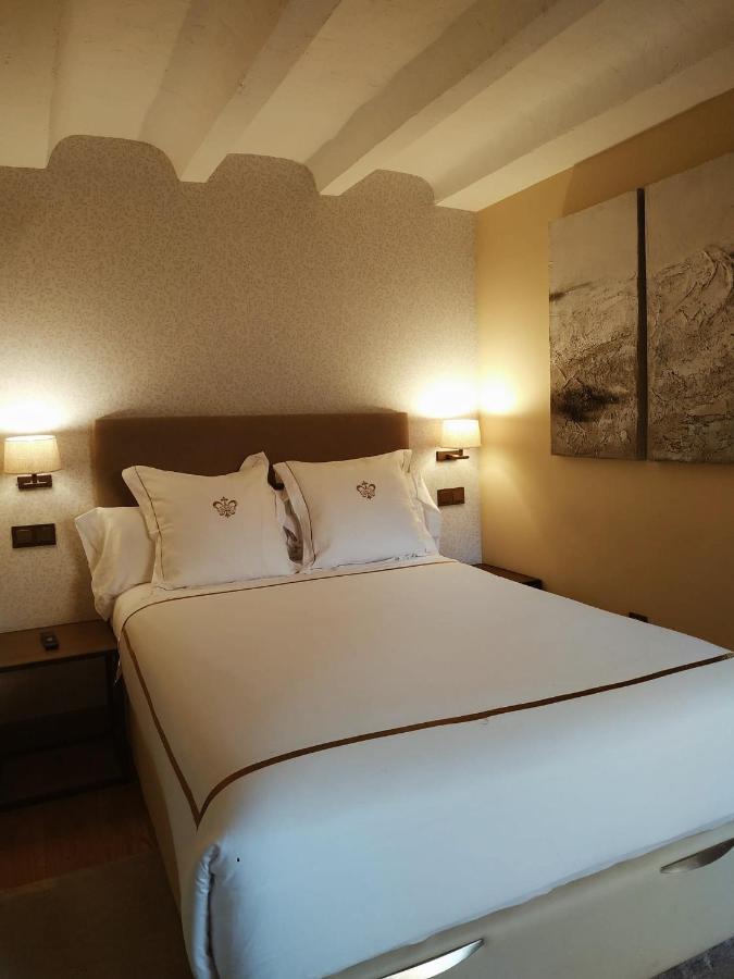 Hotel Boutique Casa Del Comendador نافالكارنيرو المظهر الخارجي الصورة