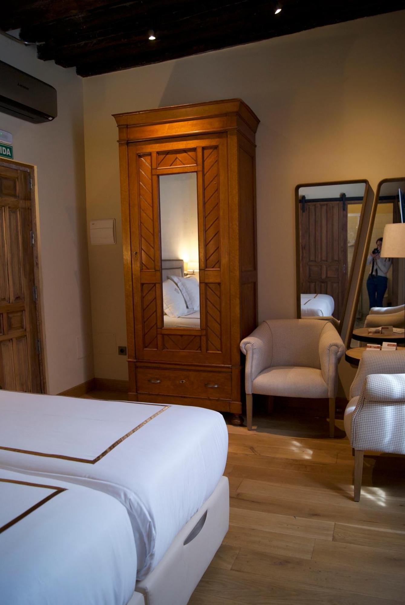 Hotel Boutique Casa Del Comendador نافالكارنيرو المظهر الخارجي الصورة